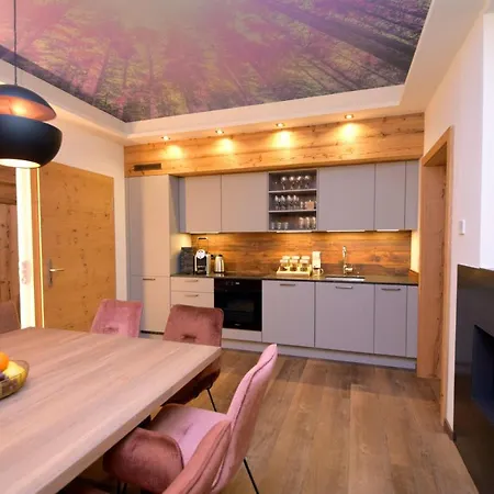Deluxe-suite-goldreh Apartmán