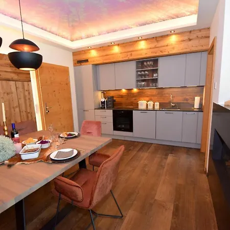 Deluxe-suite-goldreh *